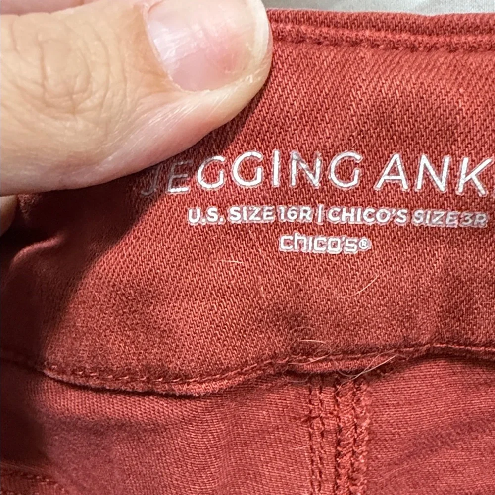 NWOT Chico's Glittery Red Cropped Jeans - Picture 10 of 11